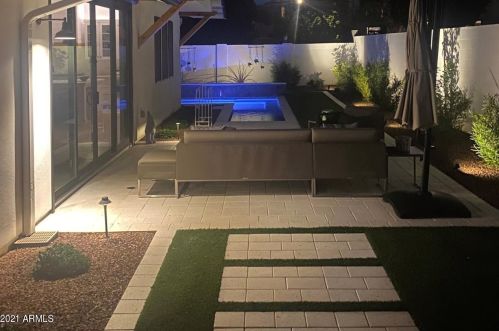 4013 49 Pl, Phoenix AZ 85018-2965 exterior