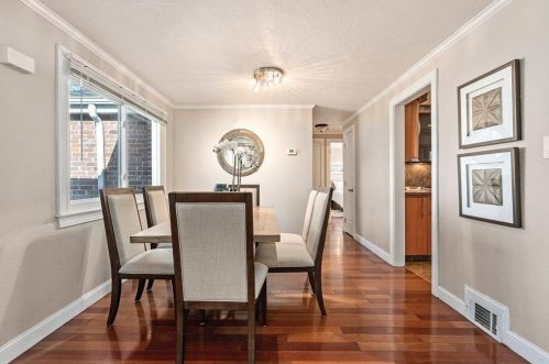 10 Kensington Ave, Newton MA 02465-1314 exterior