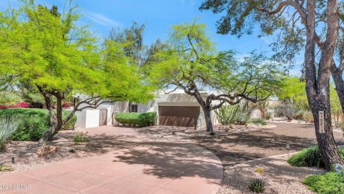 10215 46th St, Phoenix, AZ 85028-4240