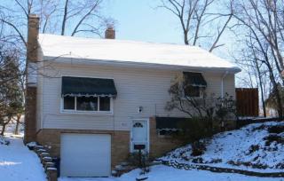 4111 Ridgeview Rd, Cleveland, OH 44144-1727