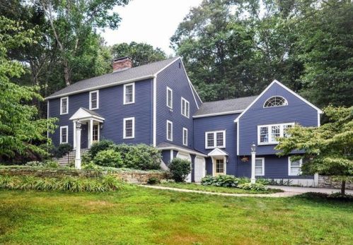 406 Cushing St, Hingham MA  02043-3709 exterior