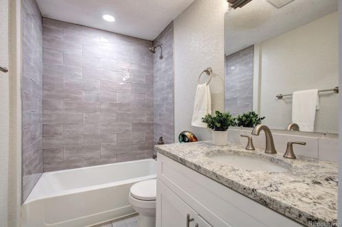 3243 Ogden St, Englewood CO  80113-2824 exterior