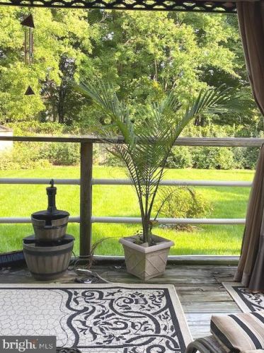 112 Talon Ln, West Deptford NJ 08093-2322 exterior