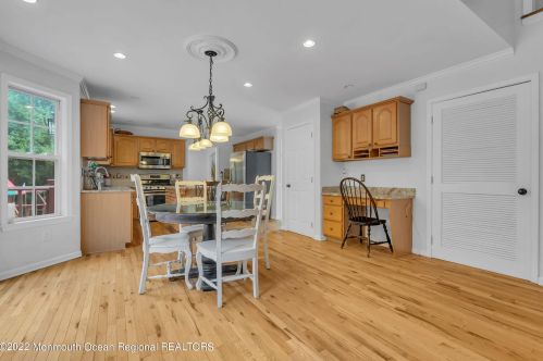 8 Bailey Ct, Jackson Twp NJ  08527-4459 exterior