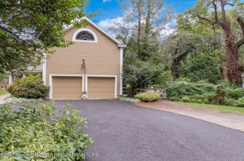 459 Sycamore Ave, Tinton Falls NJ 07724-3207 exterior