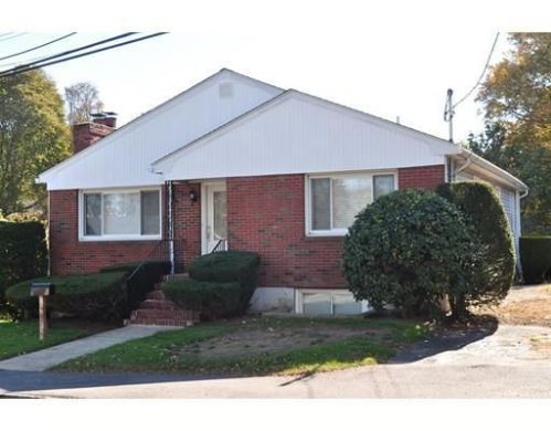 6 Forest St, Peabody, MA 01960-4111
