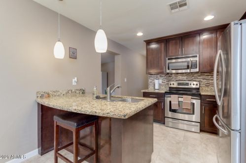 3825 Elm St, Phoenix AZ 85033-2112 exterior