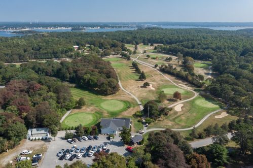 155 Great Nck Rd, Wareham MA 02571-2426 exterior