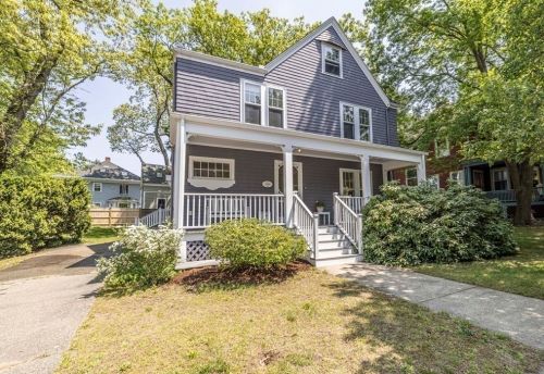 10 Hyde St, Newton MA 02461-1203 exterior