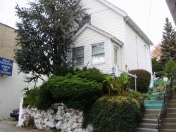 17 Jackson St, Newton, MA 02459-2362