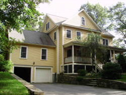 88 Williston Rd, Newton, MA 02466-2270