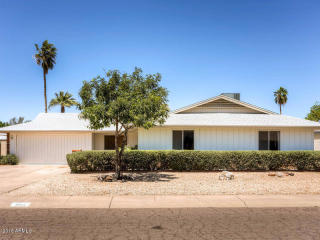 3710 Shangri La Rd, Phoenix, AZ 85028-2817