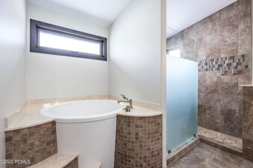 8449 Silver Crk Rd, Park City UT exterior