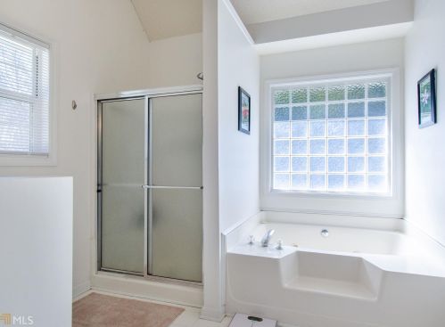 464 Walnut Crk Dr, Stockbridge GA 30281 exterior