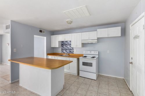 6329 43 Ave, Phoenix AZ 85029-3944 exterior