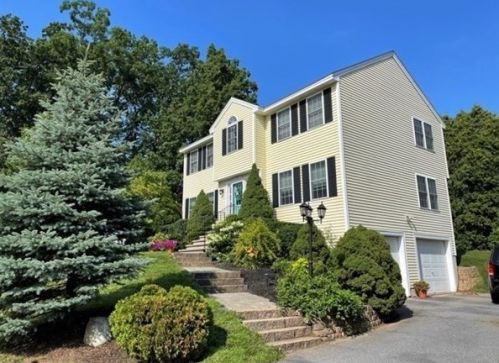 71 Newbury Ave, Methuen, MA 01844-6540