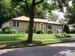 100 Selwyn Rd, Newton, MA 02461-2143