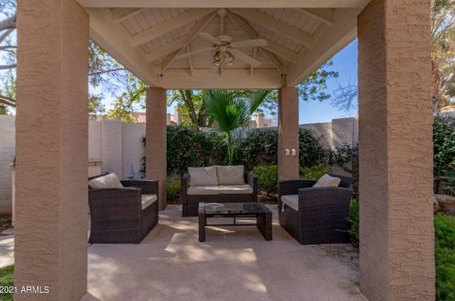 4013 Altadena Ave, Phoenix AZ 85029-3211 exterior