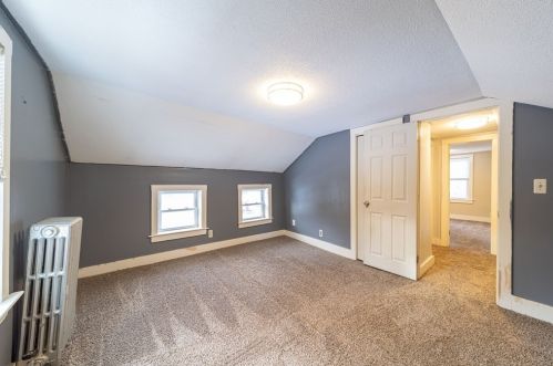 680 Granville Rd, Montgomery MA 01085-3942 exterior