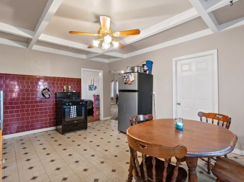 30 Taunton Ave, Seekonk MA 02771-5245 exterior