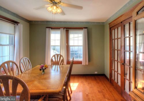 209 Delsea Dr, West Deptford NJ 08093-1222 exterior