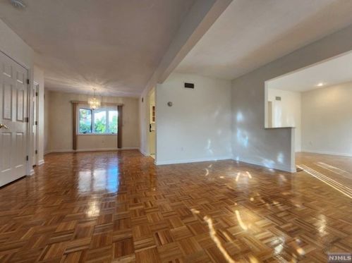 26 7th St, Cresskill NJ  07626-2506 exterior