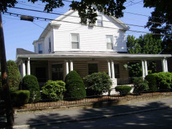 53 Court St, Newton, MA 02458-1262