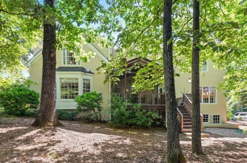 5426 Brooke Farm Dr, Atlanta GA 30338-3151 exterior