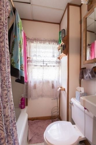 109 Diman St, Fall River MA 02721-1027 exterior