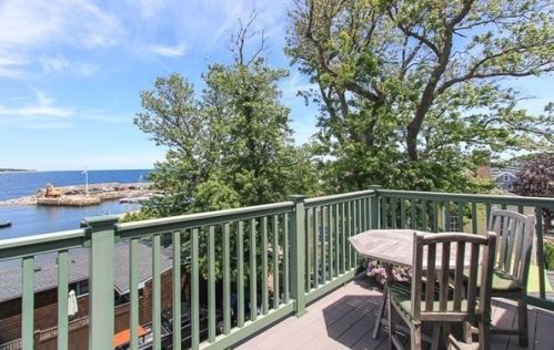 1 Main St, Rockport MA 01966-1513 exterior