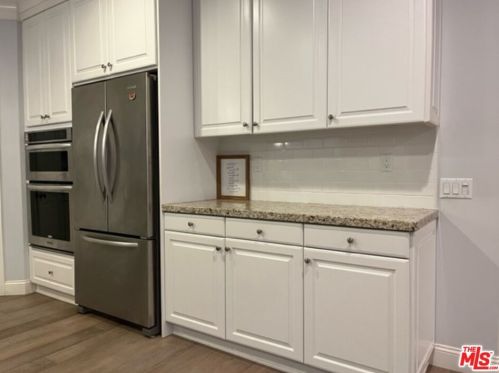 59 Parkdale, Irvine CA  92620-7308 exterior