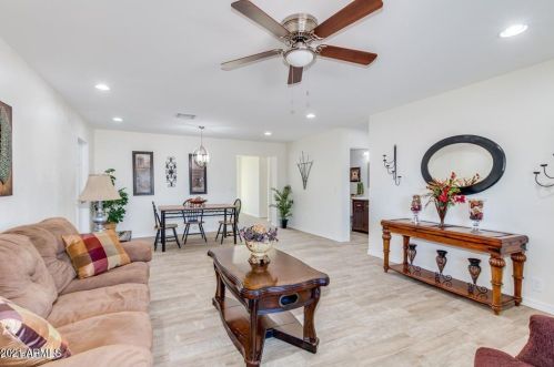 4535 Crittenden Ln, Phoenix, AZ 85031-2803