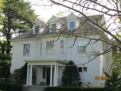 944 Centre St, Newton, MA 02459-1266