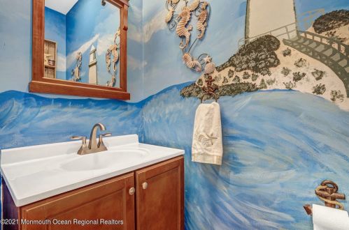 438 Freehold Rd, Jackson Twp NJ 08527-4631 exterior