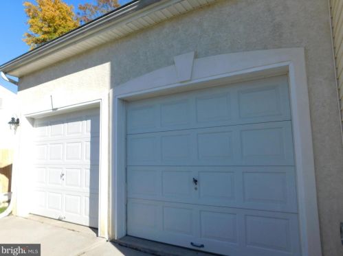 612 Schaeffer Ave, West Deptford NJ 08096-6631 exterior