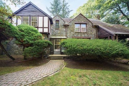 164 Cotton St, Newton, MA 02458-2641