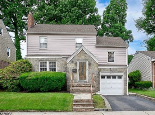 205 Fairway Ave, Belleville, NJ 07109-1401