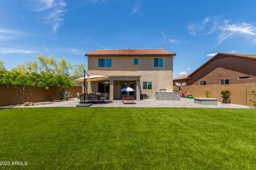 1735 Desperado Way, Phoenix AZ  85085-6329 exterior