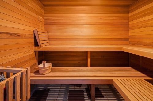 44 Sears Rd, Southborough MA 01772-1101 exterior