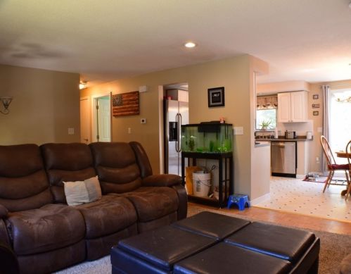 7 Windsor Dr, Wareham, MA 02571-1459