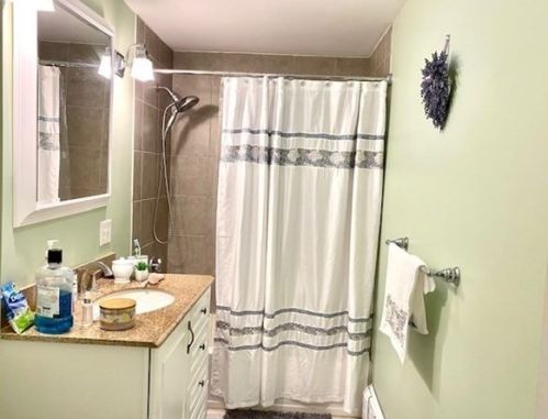 170 Query St, New Bedford MA 02745-6030 exterior