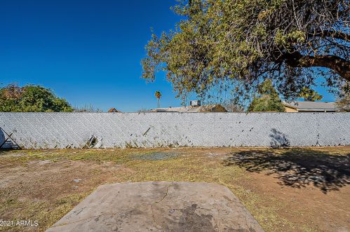 1614 65th Ave, Phoenix AZ 85033-1603 exterior