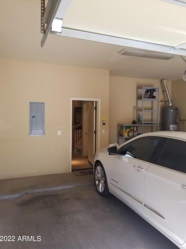 5122 34 Way, Phoenix AZ 85018-1548 exterior