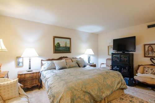 3526 Rockcrest Dr, Garland TX 75044-6514 exterior