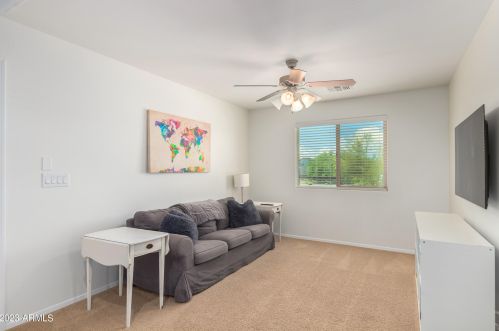 1735 Desperado Way, Phoenix AZ  85085-6329 exterior