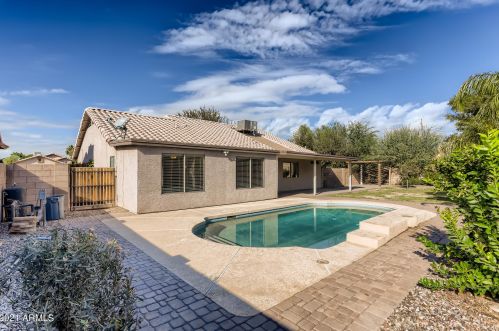 4837 84 Dr, Phoenix AZ 85037-1252 exterior