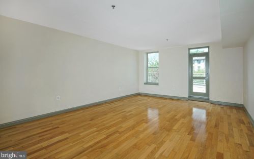 661424 Germantown Ave, Philadelphia, PA 19118