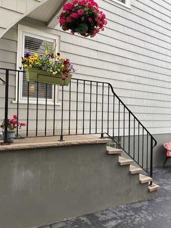 46 Pitman St, Fall River MA  02723-2851 exterior