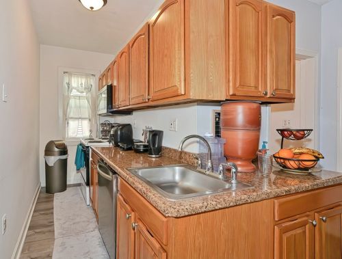 177 Fairmont Ave, Worcester MA 01604-4761 exterior