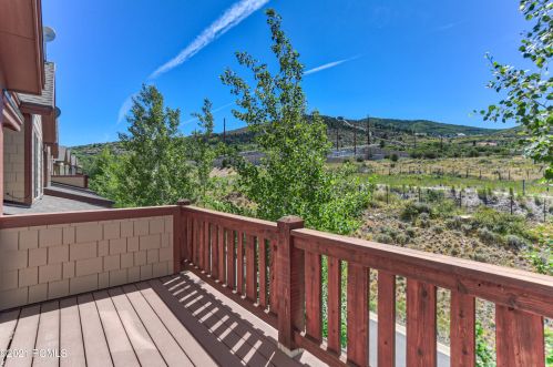 5627 Oslo Ln, Park City UT 84098-7708 exterior